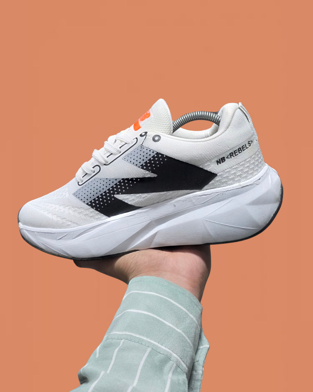 NEW BALANCE SHOES