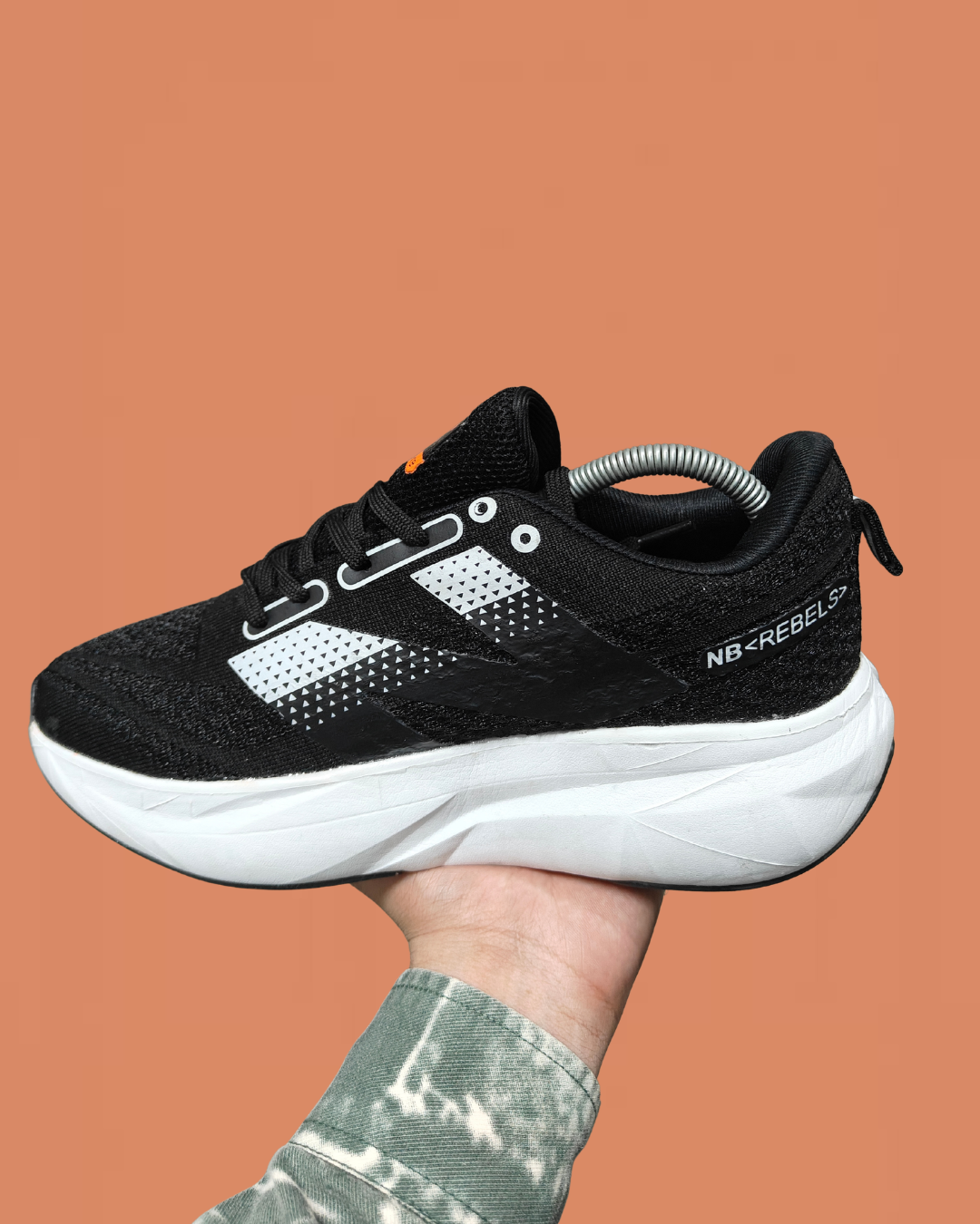 NEW BALANCE SHOES